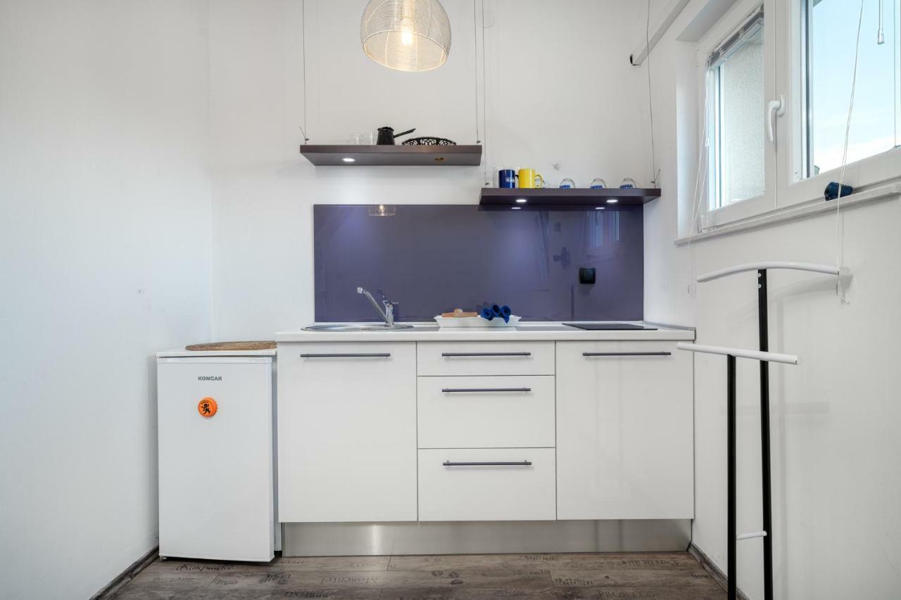 Apartman โวดีเซ ภายนอก รูปภาพ